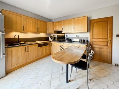 Maison - 150 m² - 5 pièces