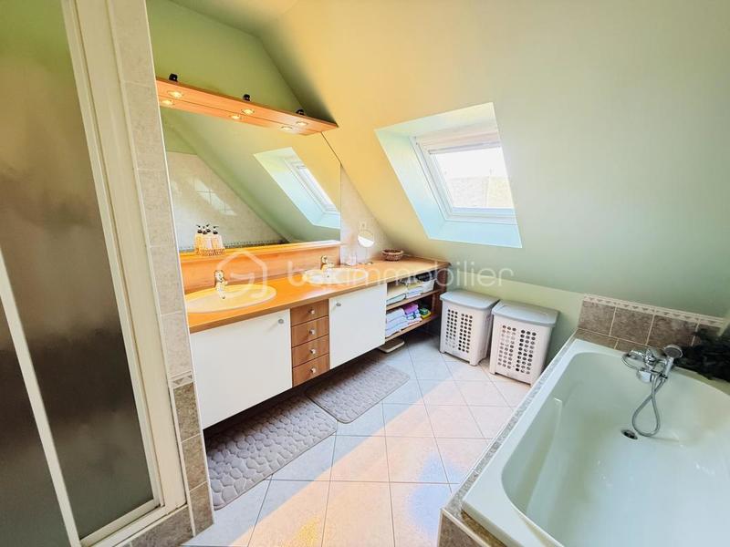 Maison - 168 m² - 7 pièces