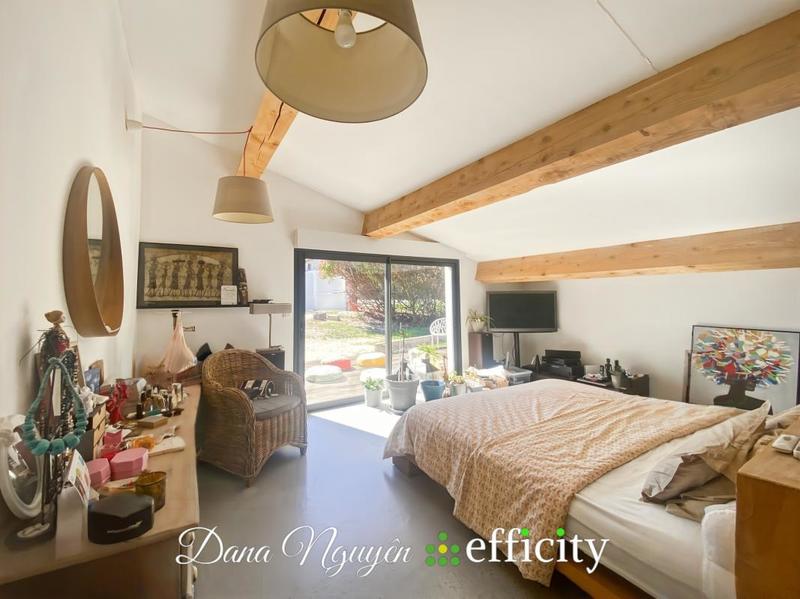 Villa - 164 m² - 6 pièces