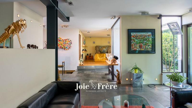 Maison ancienne - 366 m² - 7 pièces