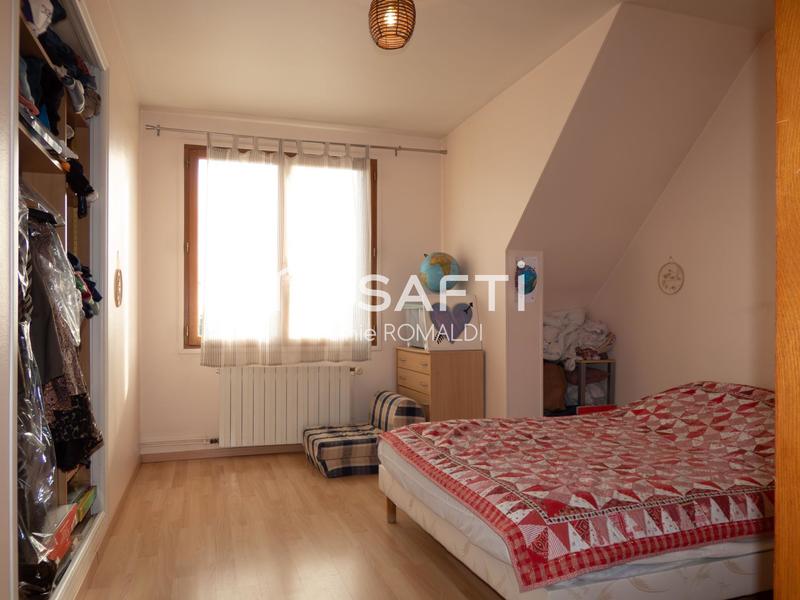 Maison - 145 m² - 5 pièces