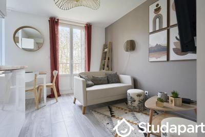 Chambre - 10 m² - 1 pièce