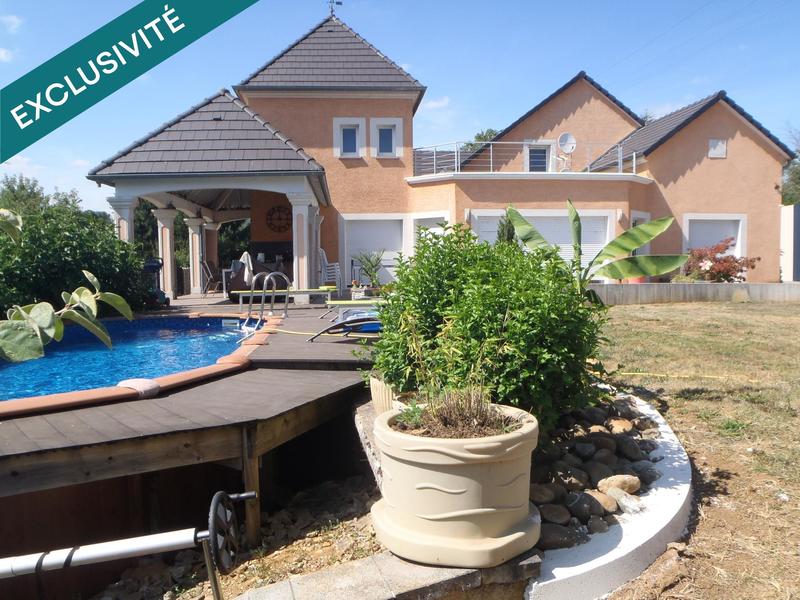 Maison - 440 m² - 10 pièces