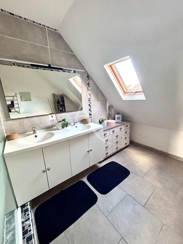 Maison - 120 m² - 6 pièces