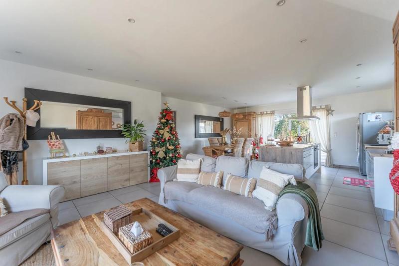 Maison - 103 m² - 5 pièces