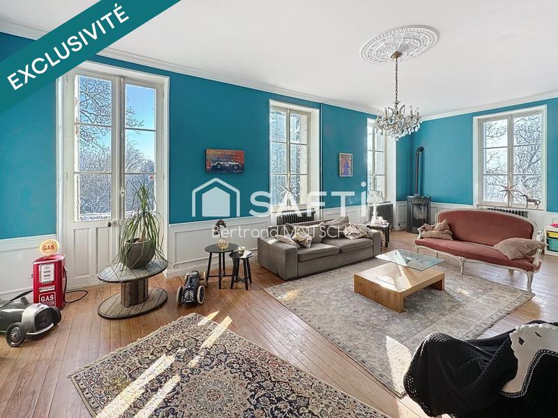 Maison - 450 m² - 20 pièces