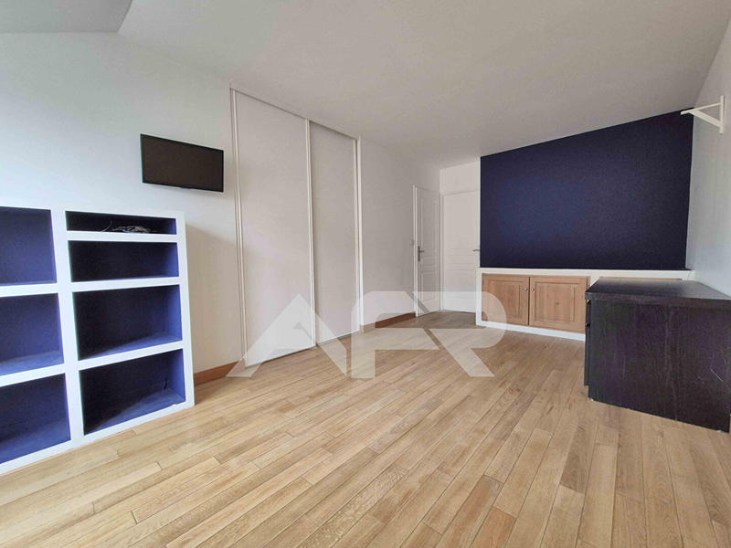 Maison - 164 m² - 7 pièces