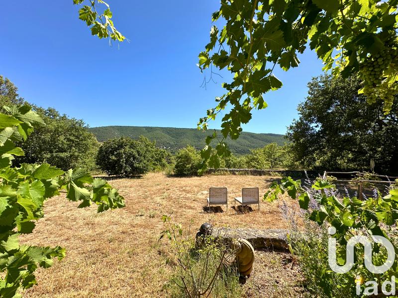 Maison - 200 m² - 6 pièces