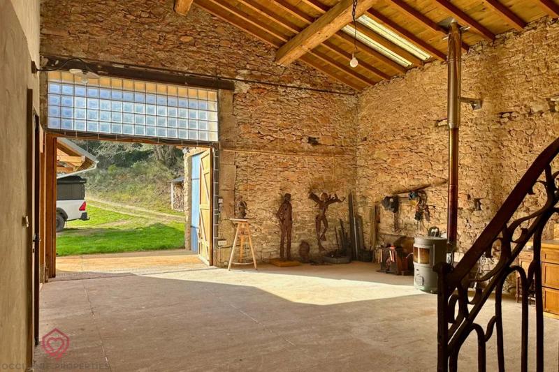 Propriété - 253 m² - 5 pièces