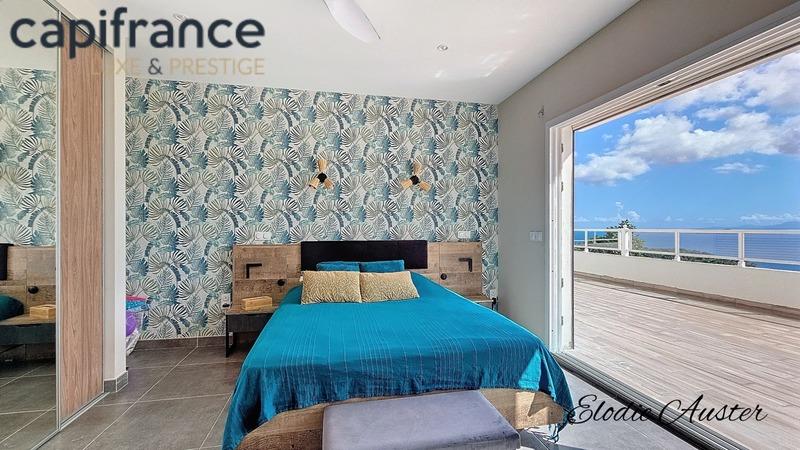 Propriété - 305 m² - 7 pièces