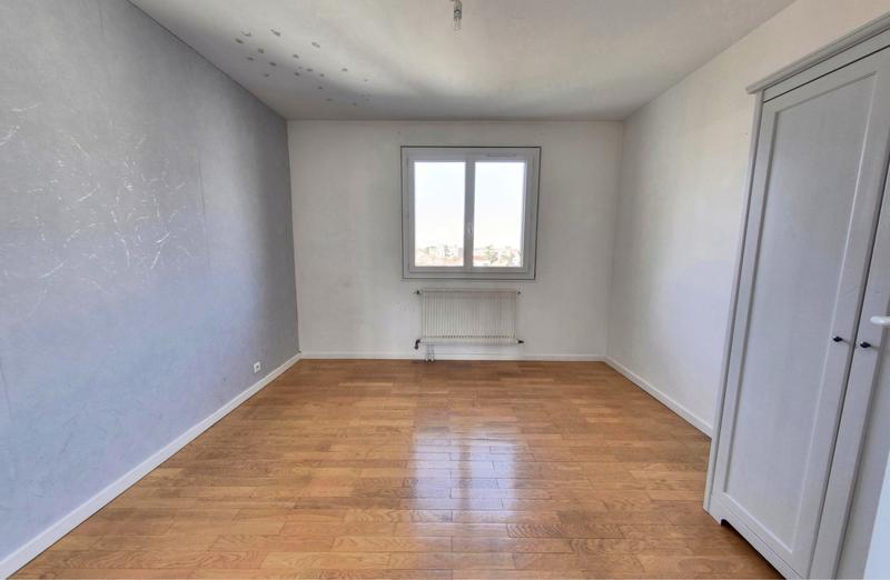 Appartement - 76 m² - 4 pièces