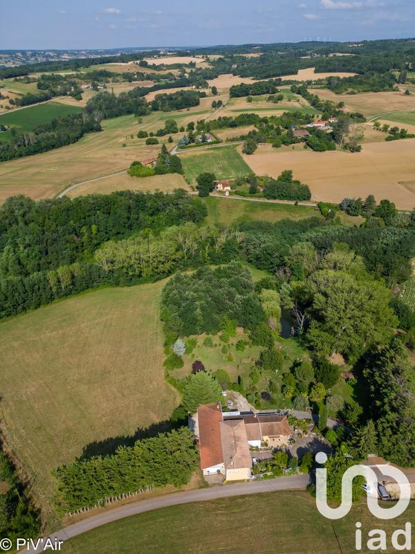 Maison - 345 m² - 10 pièces