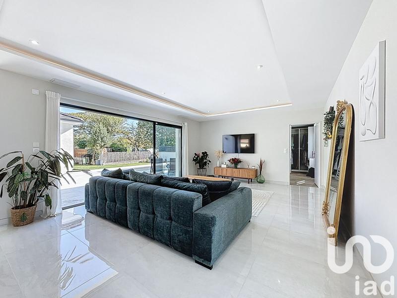 Maison - 140 m² - 5 pièces