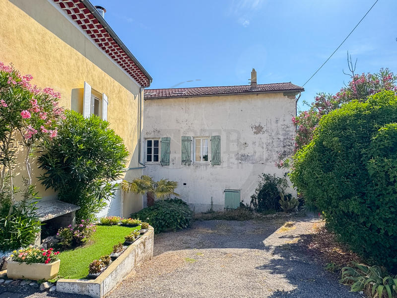 Maison de village - 89 m² - 5 pièces
