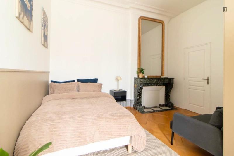 Chambre - 27 m² - 6 pièces