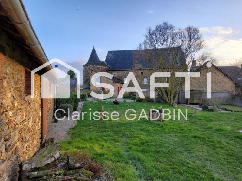 Propriété - 220 m² - 12 pièces