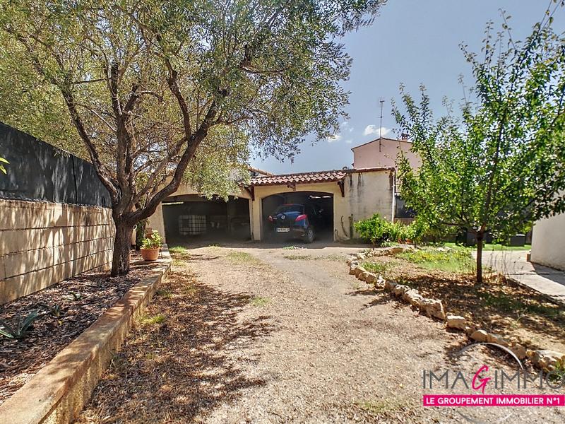 Villa - 164 m² - 10 pièces