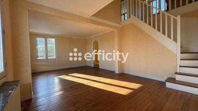 Maison - 141 m² - 6 pièces