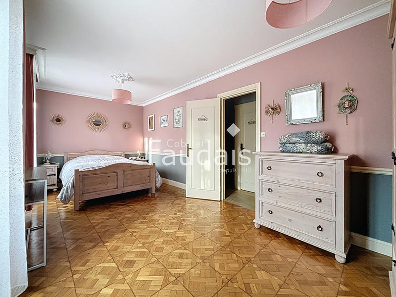 Maison - 176 m² - 6 pièces