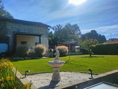 Maison - 140 m² - 4 pièces