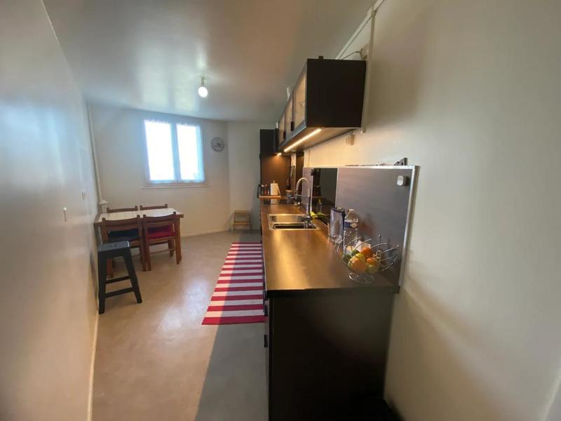 Appartement - 77 m² - 3 pièces