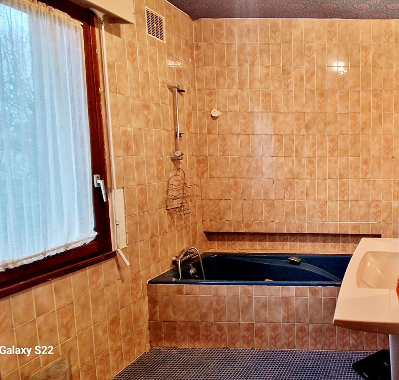 Maison - 245 m² - 6 pièces