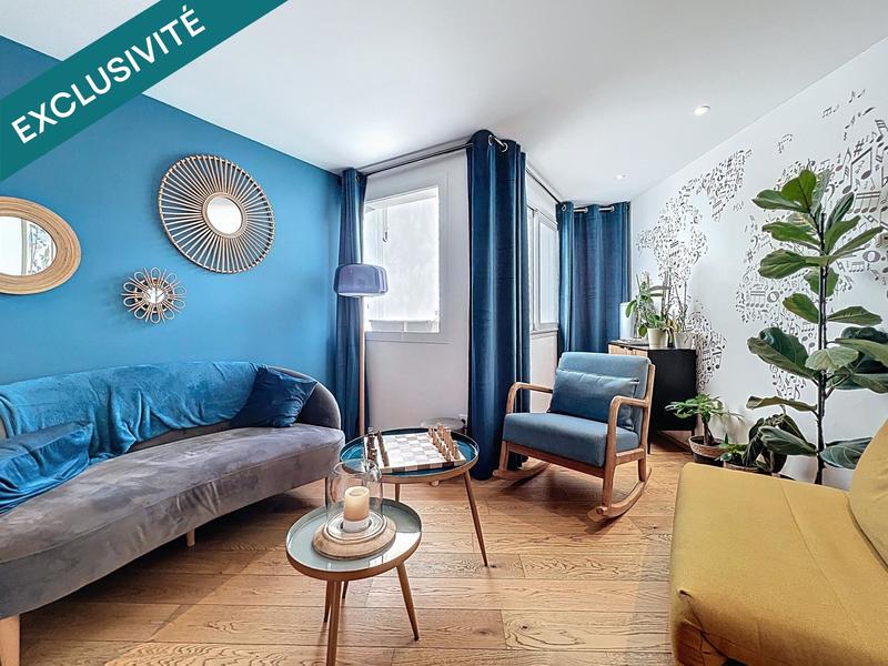 Maison - 241 m² - 10 pièces