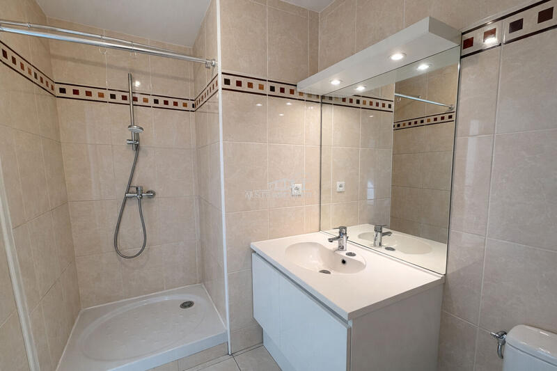 Appartement - 70 m² - 3 pièces