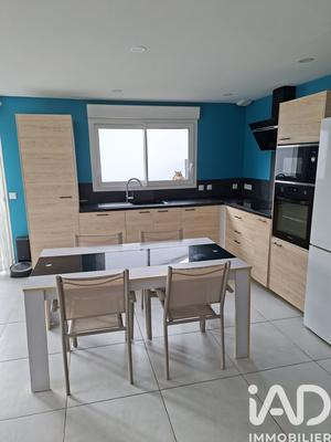 Maison - 90 m² - 4 pièces