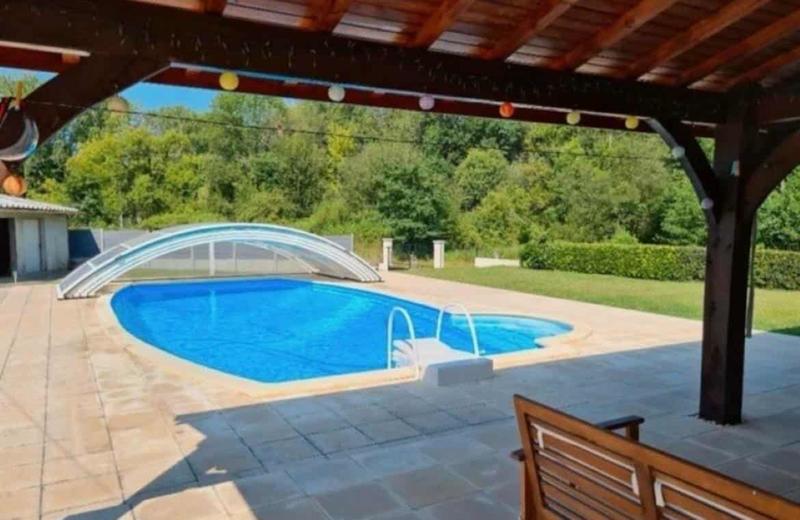 Maison - 174 m² - 8 pièces