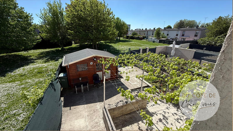 Maison - 99 m² - 6 pièces