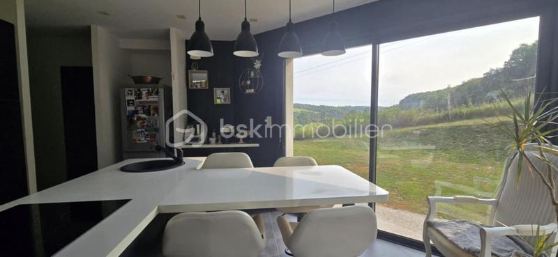 Maison - 165 m² - 6 pièces