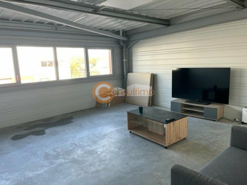 Local d'activité / Entrepôt - 258 m²