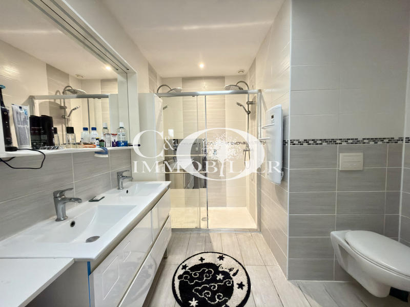 Maison - 111 m² - 5 pièces