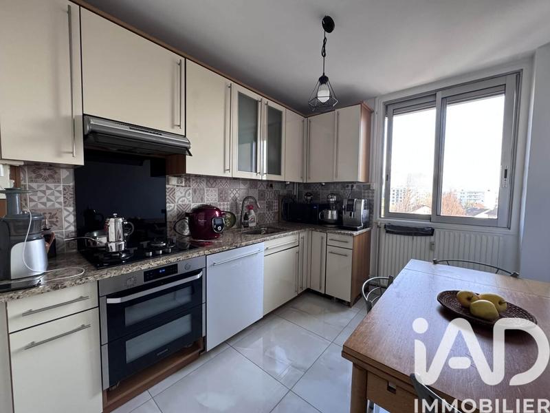 Appartement - 75 m² - 4 pièces