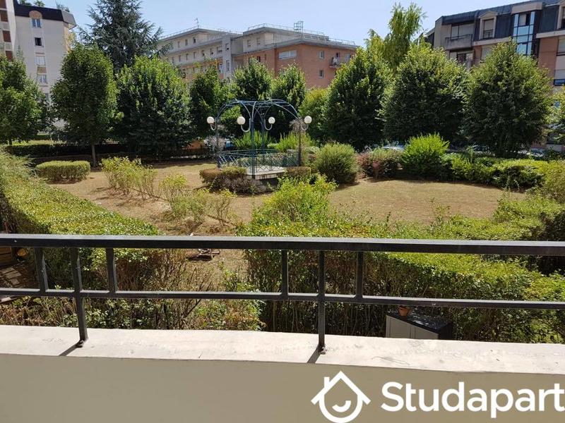 Appartement - 93 m² - 5 pièces