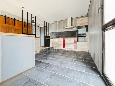 Appartement - 84 m² - 4 pièces