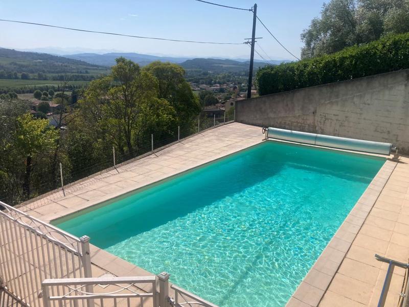 Villa - 140 m² - 7 pièces