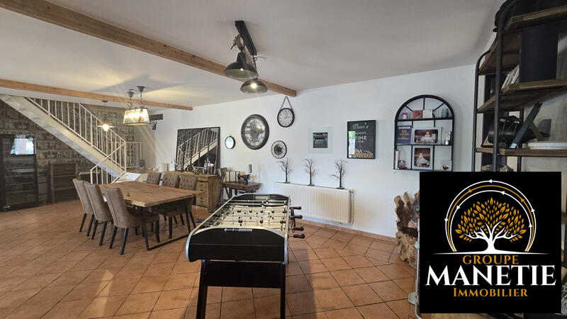 Maison ancienne - 270 m² - 11 pièces