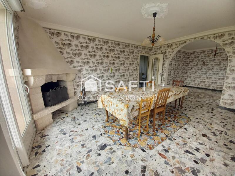 Maison - 200 m² - 9 pièces