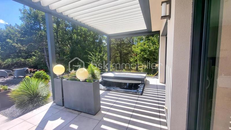 Maison - 145 m² - 5 pièces