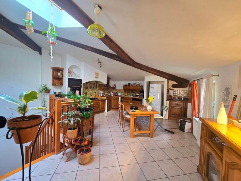 Immeuble - 147 m² - 4 pièces