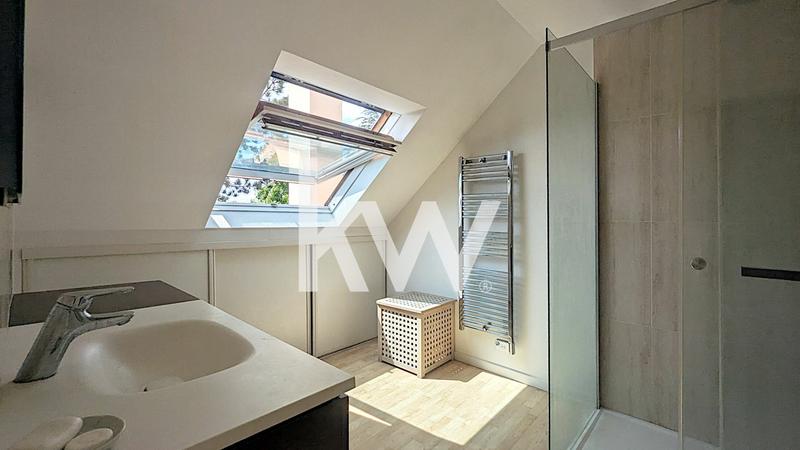 Maison - 184 m² - 6 pièces