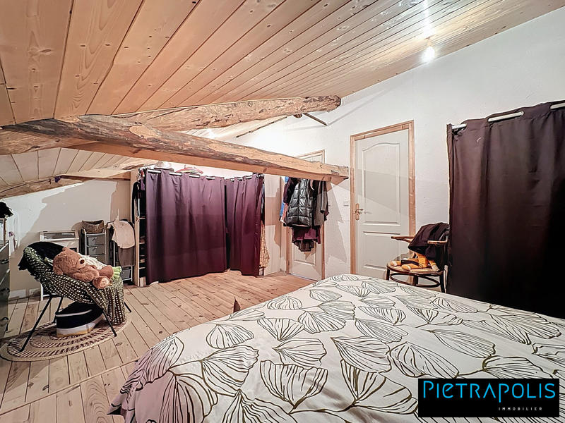 Maison - 278 m² - 6 pièces