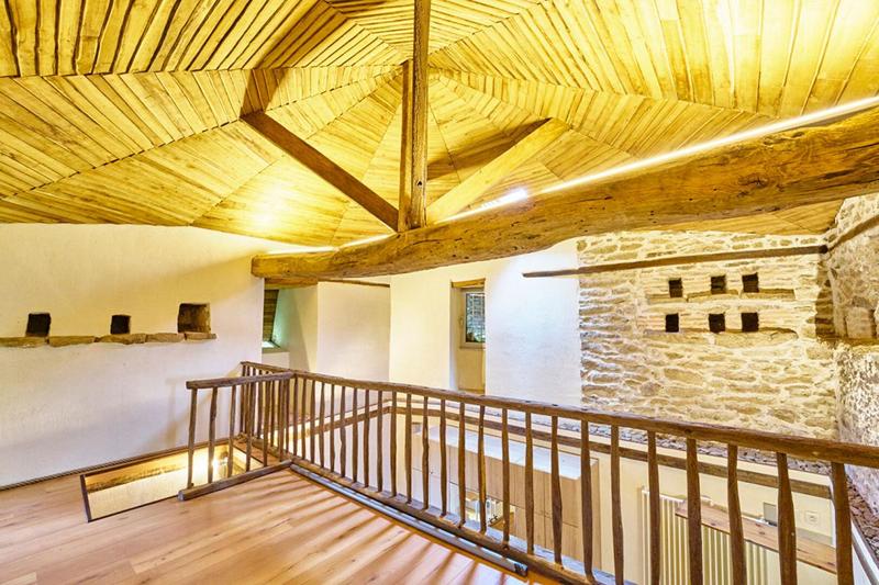 Propriété - 208 m² - 8 pièces