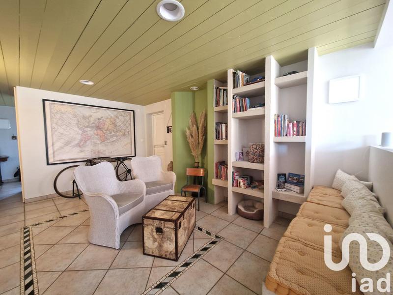 Maison - 225 m² - 8 pièces