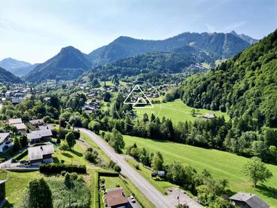 Terrain constructible - 1 014 m²