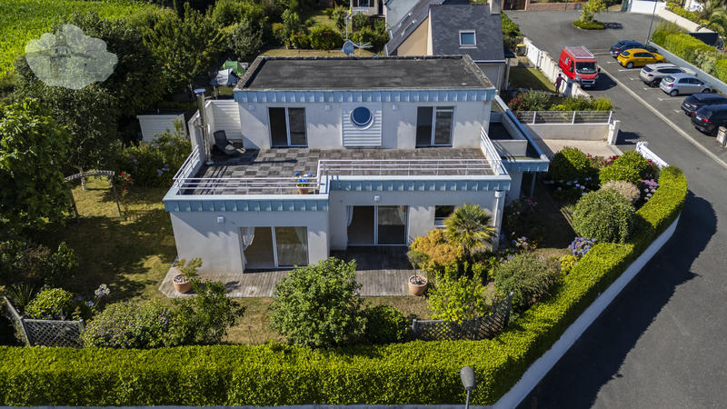 Maison - 162 m² - 6 pièces