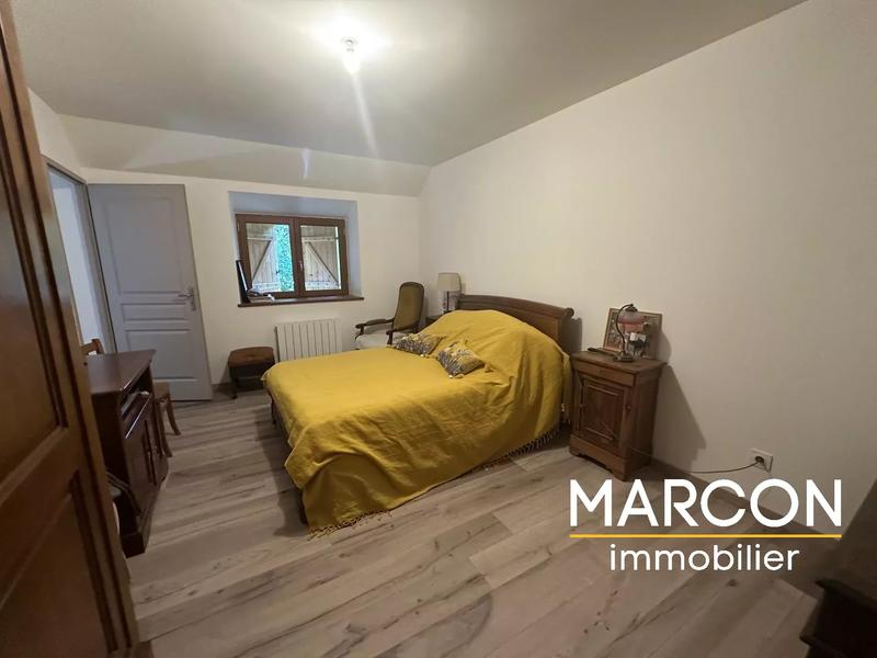 Propriété - 107 m² - 5 pièces