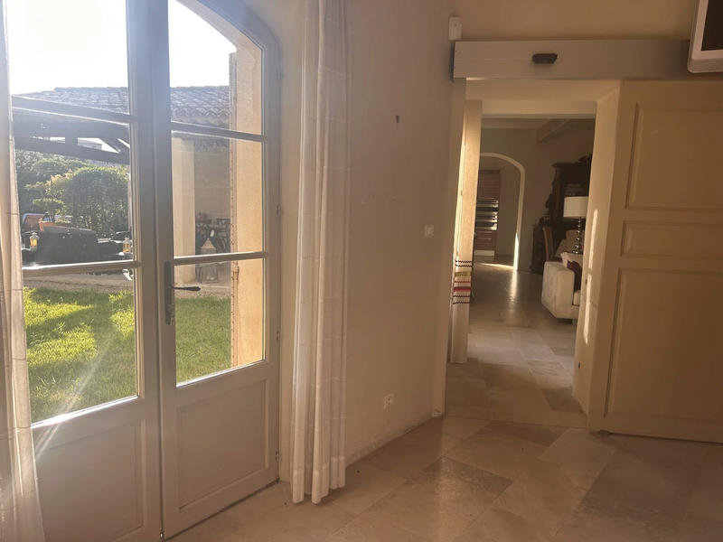 Maison traditionnelle - 180 m² - 6 pièces